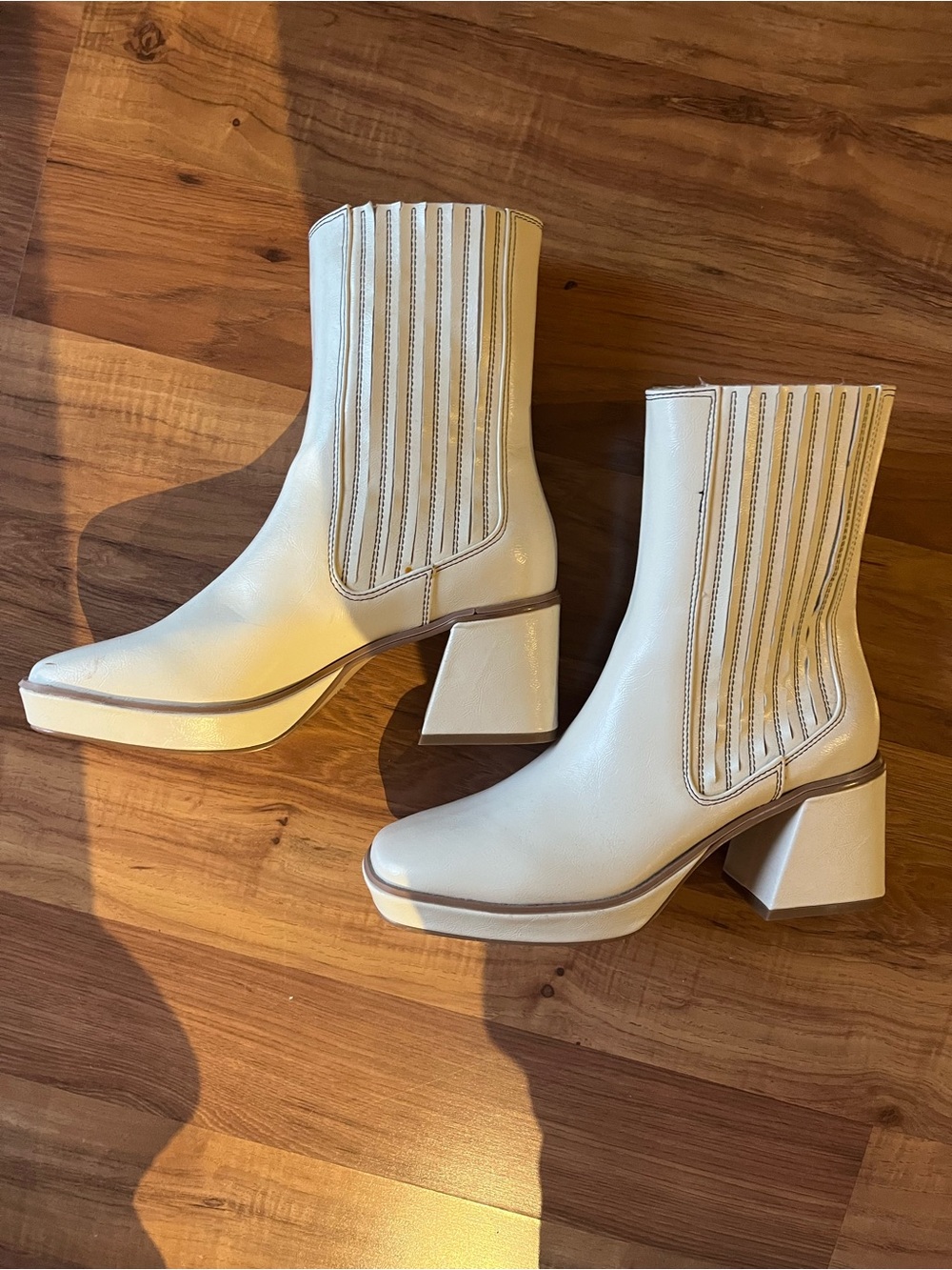 Urban Outfitters Cream Platform Block Heel Chelsea Boots